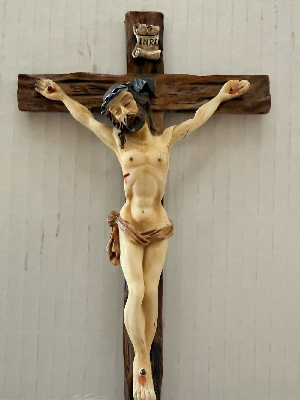 Jesus Christ Crucifixion Wall Hanging Religious resin Decor